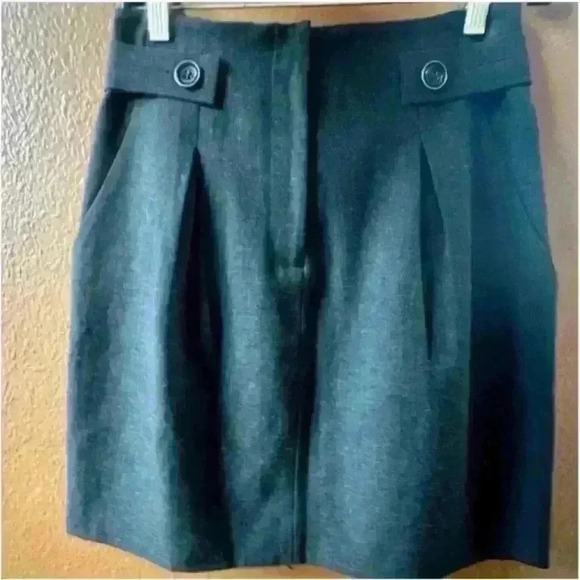 Robert Rodriguez Dark Gray Skirt Size 2 New
Without Tags! - Picture 2 of 4